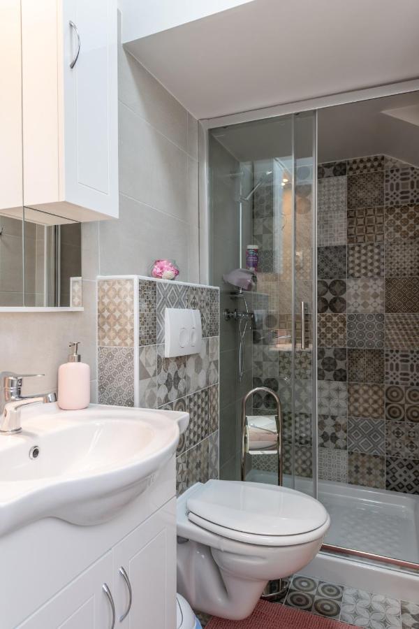 Old Romantic 4 With Free Private Parking Apartment Pula