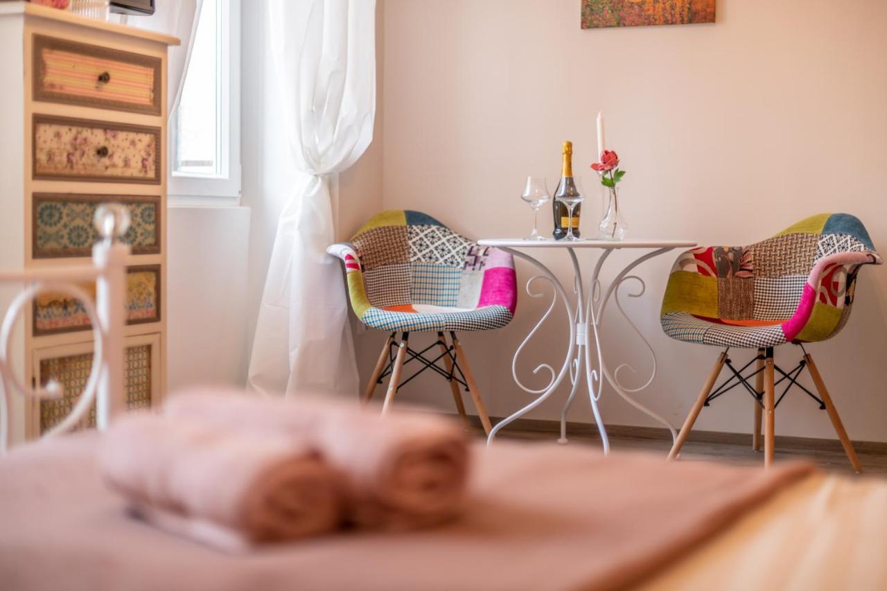 Old Romantic 4 With Free Private Parking