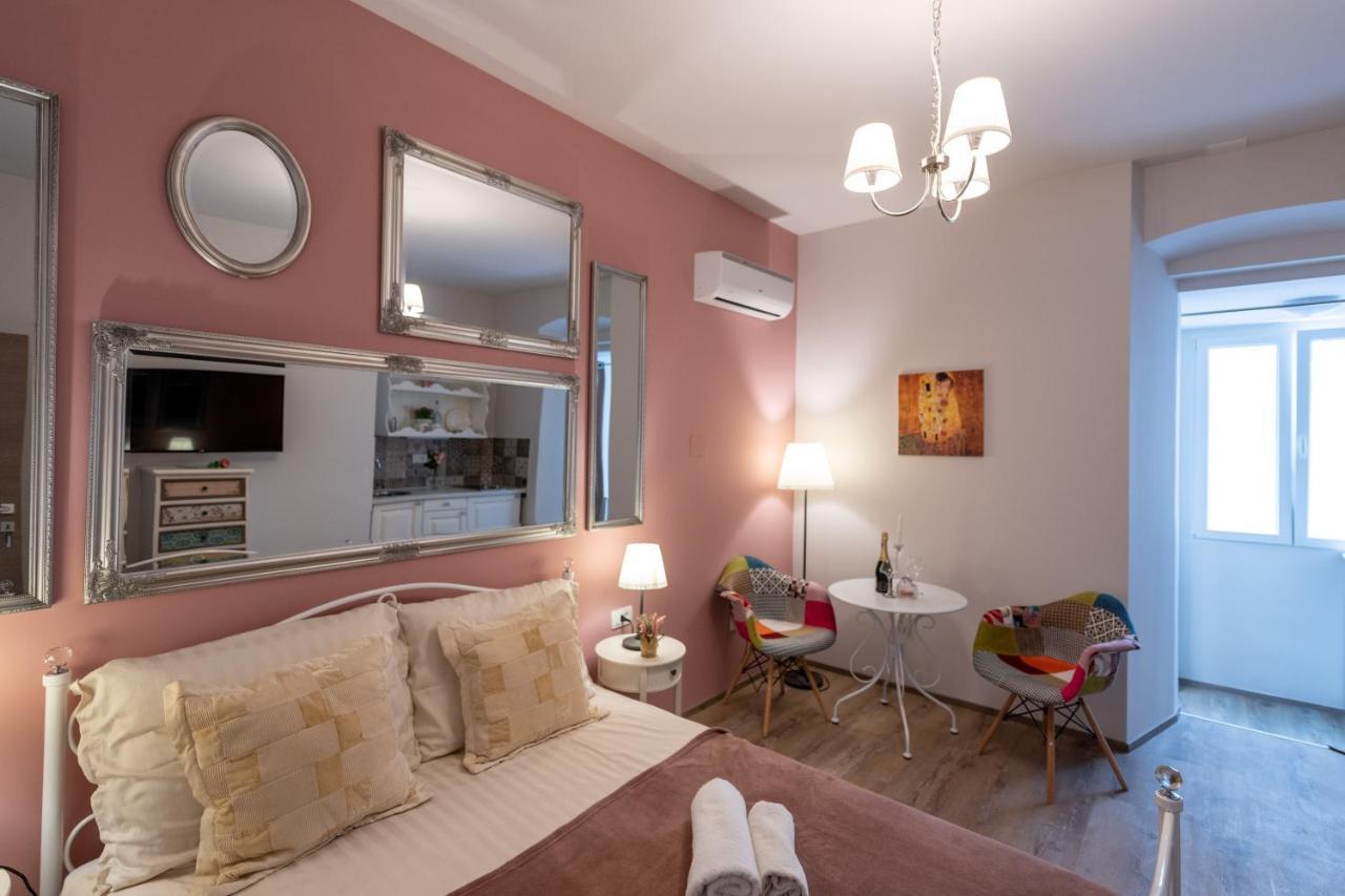 Apartment Old Romantic 4 With Free Private Parking *