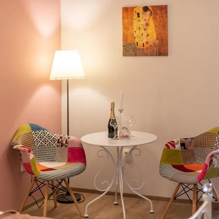 Old City Romantic Studios 4 With Free Private Parking Pula Exterior photo