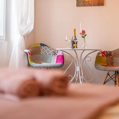 Old City Romantic Studios 4 With Free Private Parking Pula Exterior photo